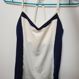 New balance exercising top